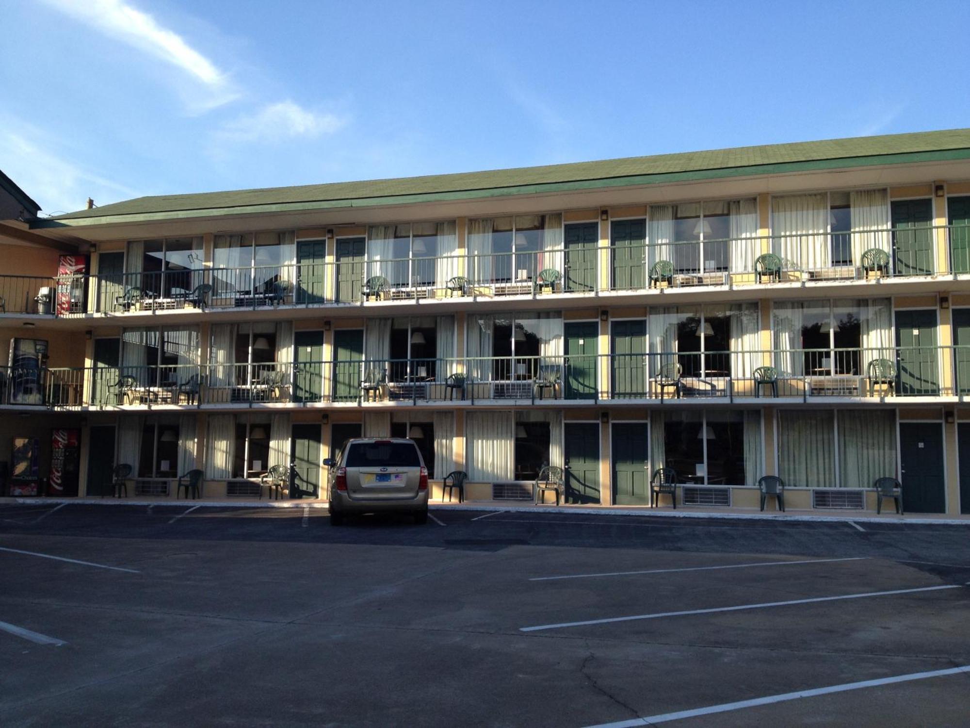 Motel Valley